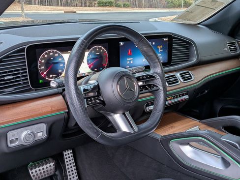 Used 2024 Mercedes-Benz GLS 450 4MATIC w/ AMG Line Exterior image 12