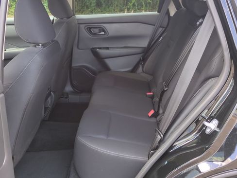 Used 2026 Nissan Rogue S FWD image 13