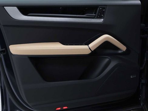 New 2026 Porsche Cayenne AWD/4WD image 16