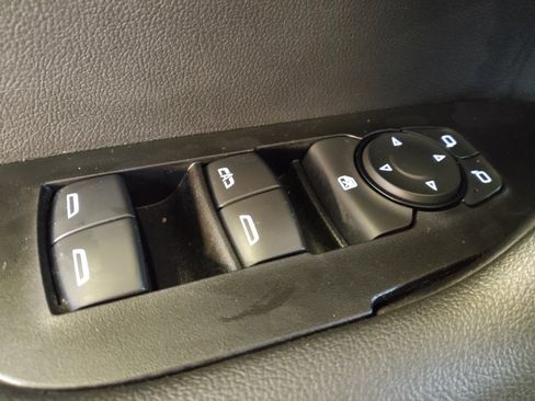 Used 2020 Chevrolet Blazer LT FWD image 27