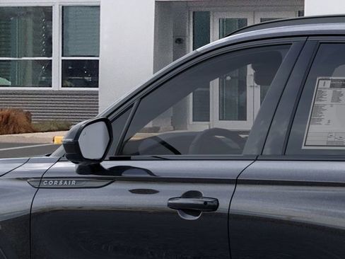 New 2025 Lincoln Corsair Reserve w/ Equipment Group 202A image 20