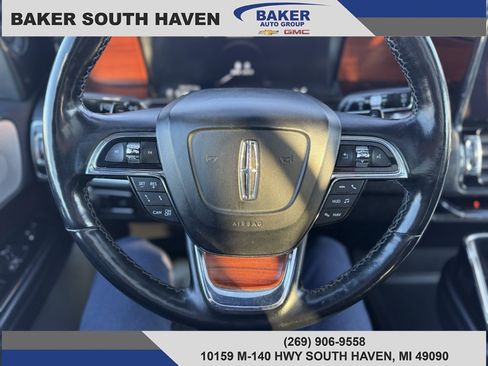 Used 2020 Lincoln Navigator Reserve image 18