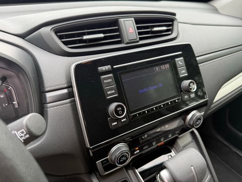 Used 2019 Honda CR-V LX image 16