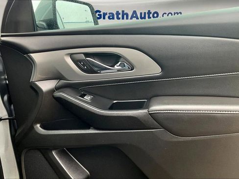 Certified 2023 Chevrolet Traverse LT image 30