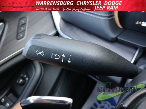 New 2025 Jeep Grand Cherokee L Limited w/ Luxury Tech Group II image 19