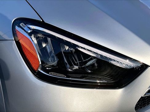 Used 2025 Mercedes-Benz GLE 350 4MATIC image 28