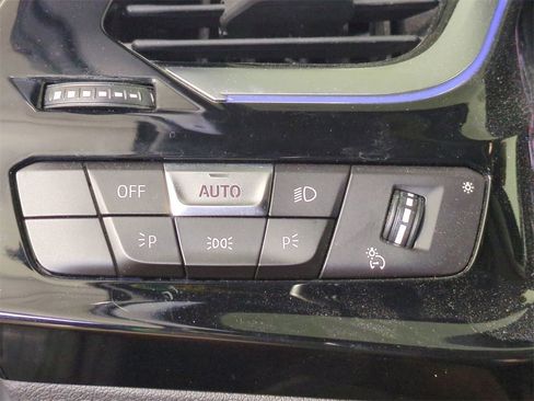 Used 2022 BMW Z4 sDrive30i w/ Driving Assistance Package image 24