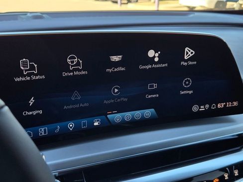 New 2026 Cadillac Lyriq Luxury image 18