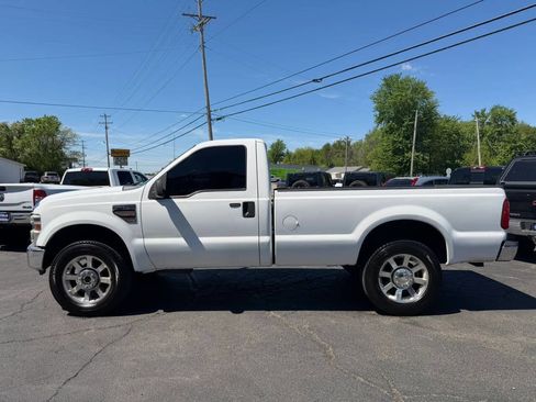 Used 2010 Ford F250 XLT AWD/4WD image 2