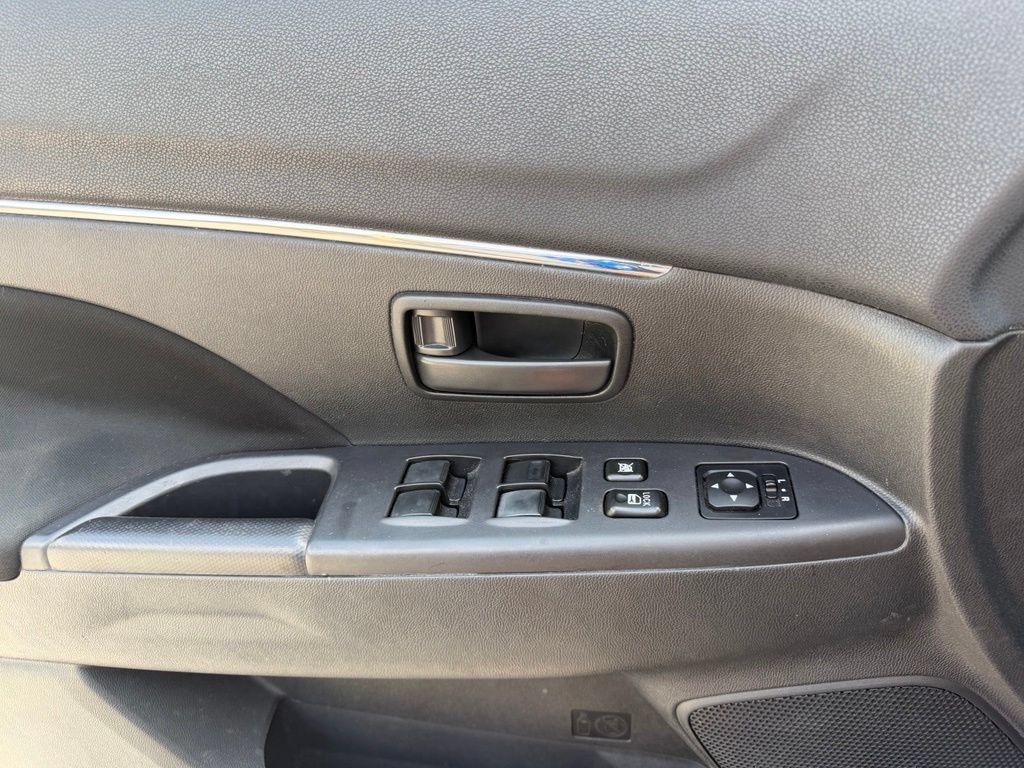 Used 2026 Mitsubishi Outlander Sport SE AWD/4WD image 29