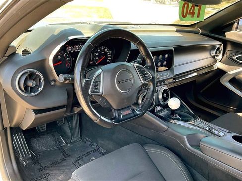 Certified 2021 Chevrolet Camaro SS image 15