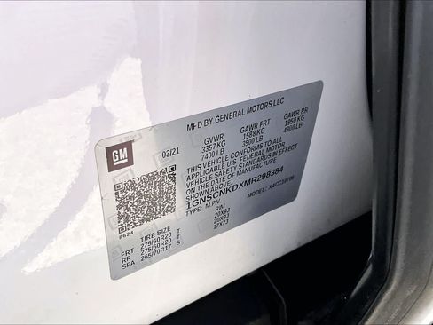 Used 2021 Chevrolet Tahoe LT w/ Luxury Package RWD image 34