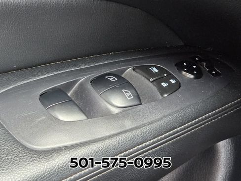 Used 2020 Nissan Pathfinder SL AWD/4WD image 33