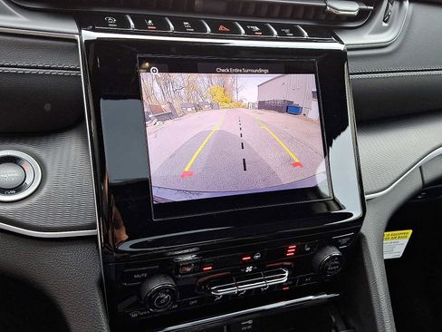 New 2025 Jeep Grand Cherokee Laredo X image 13