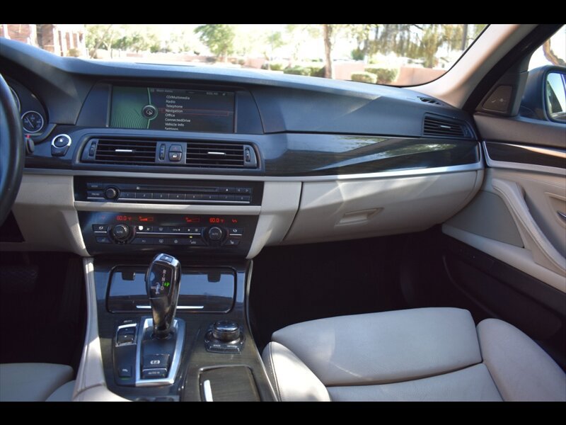 Used 2012 BMW 528i Sedan RWD image 31