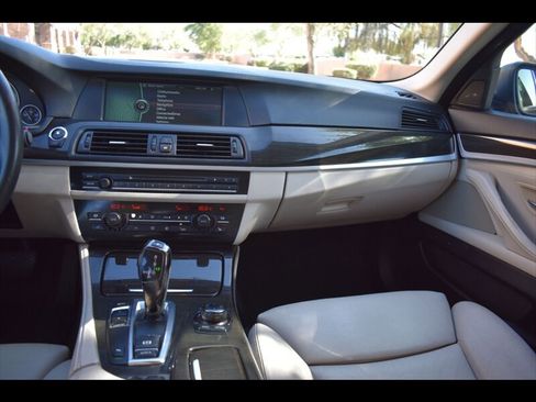 Used 2012 BMW 528i Sedan RWD image 31