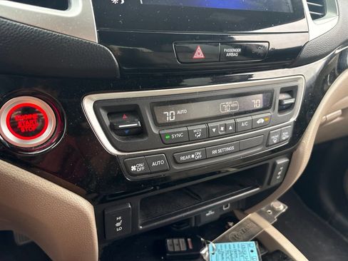 Used 2019 Honda Ridgeline RTL-E image 25
