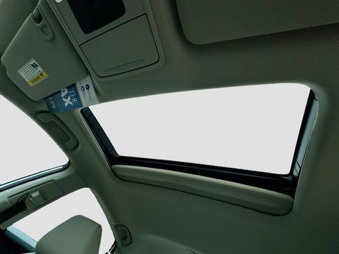 Certified 2023 Honda Accord EX image 25