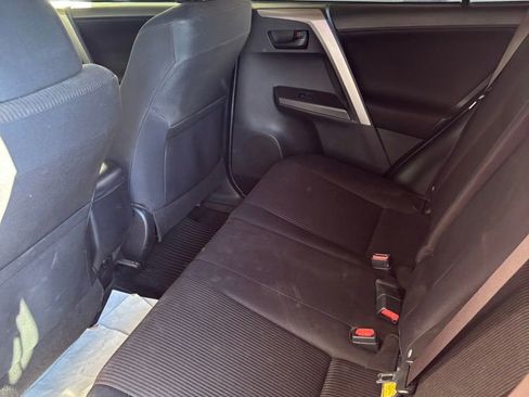 Used 2017 Toyota RAV4 LE image 17