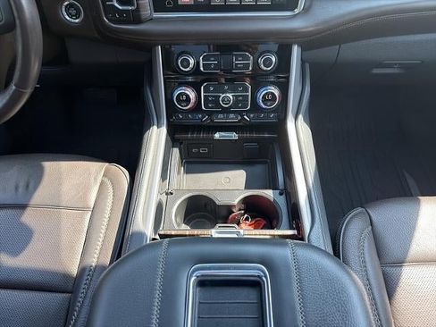 Used 2023 GMC Yukon XL Denali w/ Denali Reserve Package AWD/4WD image 20