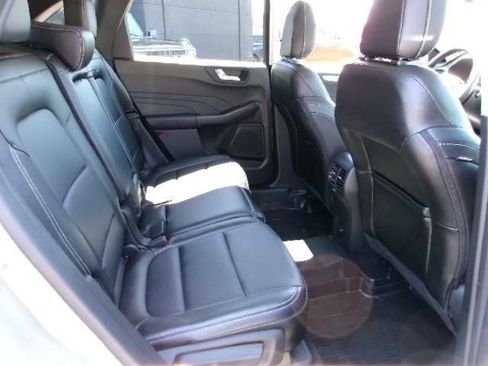Certified 2022 Ford Escape SEL AWD/4WD image 5
