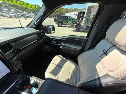 Used 2023 Ford F150 Lightning Platinum AWD/4WD image 29