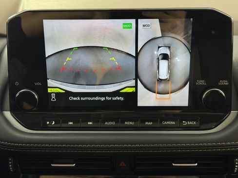 Used 2023 Nissan Rogue SL w/ SL Premium Package image 26