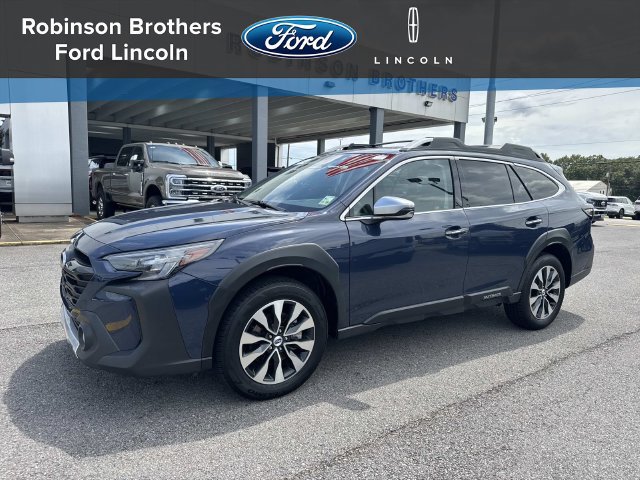 Used 2023 Subaru Outback Touring XT AWD/4WD image 1