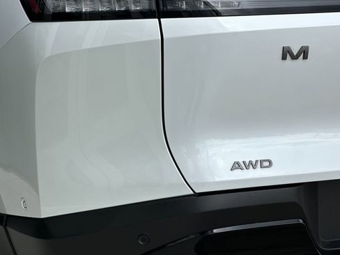 Used 2025 Nissan Murano SV AWD/4WD image 24