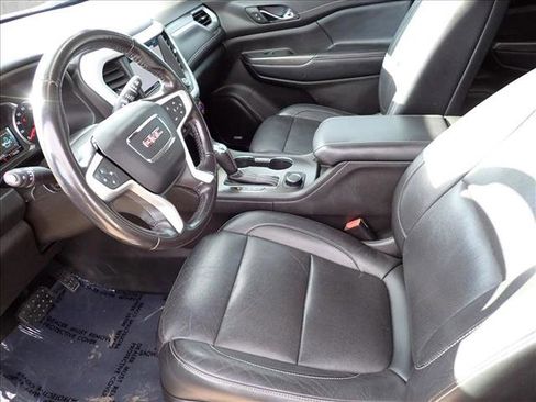 Used 2019 GMC Acadia SLT image 13