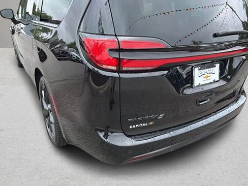 Used 2026 Chrysler Pacifica Limited w/ S Appearance Package FWD image 40