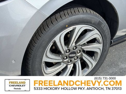 Used 2023 Lincoln Navigator Reserve AWD/4WD image 9