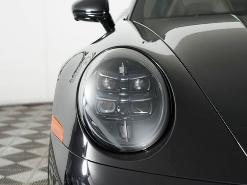 Certified 2025 Porsche 911 Targa 4 GTS AWD/4WD image 11