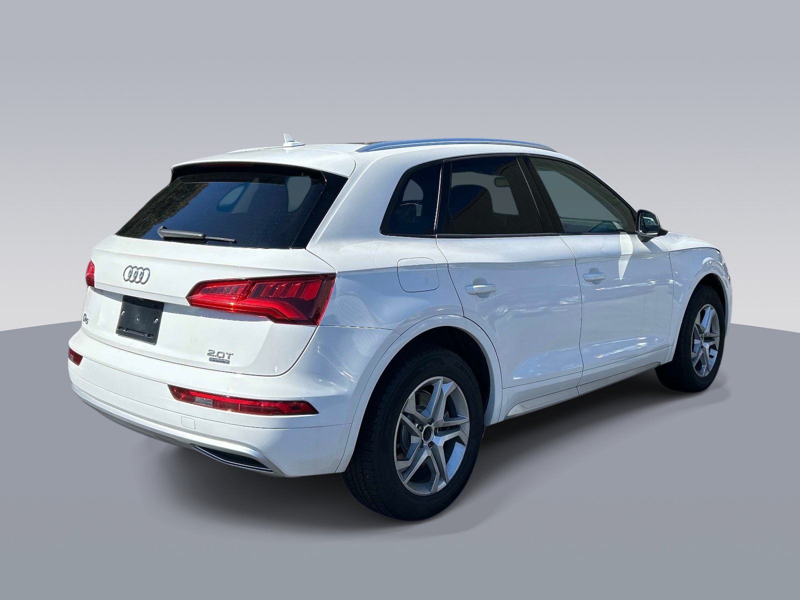 Used 2018 Audi Q5 2.0T Premium w/ Convenience Package AWD/4WD image 3