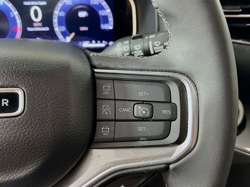 Used 2022 Jeep Wagoneer Series I image 36