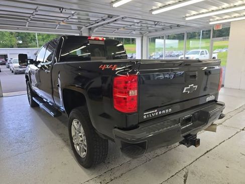 Used 2019 Chevrolet Silverado 2500 High Country w/ Duramax Plus Package AWD/4WD image 3