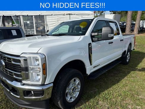 Used 2025 Ford F250 XLT AWD/4WD image 3