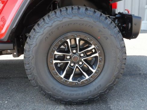 New 2025 Jeep Wrangler Unlimited Rubicon image 11