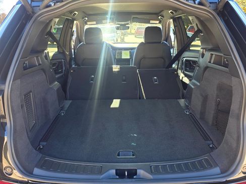 Used 2024 Land Rover Discovery Sport Dynamic SE image 19