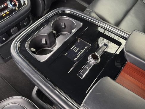 Used 2018 Lincoln Navigator Reserve w/ Technology Package image 19