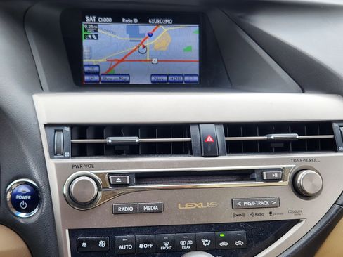 Used 2014 Lexus RX 450h AWD image 9