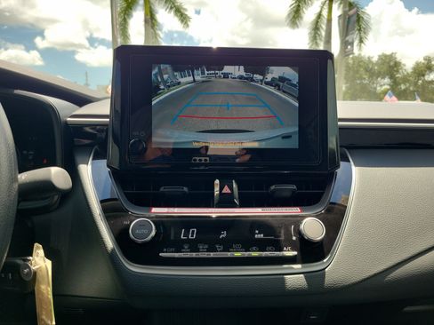 Used 2026 Toyota Corolla LE FWD image 27