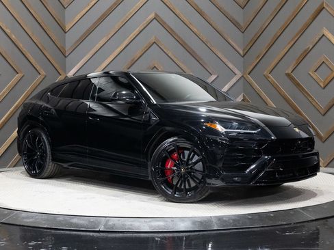Used 2021 Lamborghini Urus AWD/4WD image 1