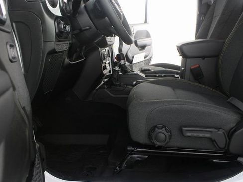 New 2026 Jeep Gladiator Sport image 15