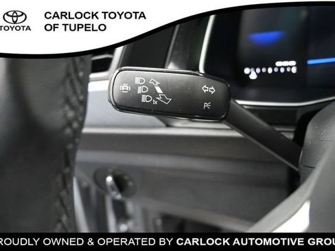 Used 2024 Volkswagen Jetta SE w/ Panoramic Sunroof Package FWD image 20