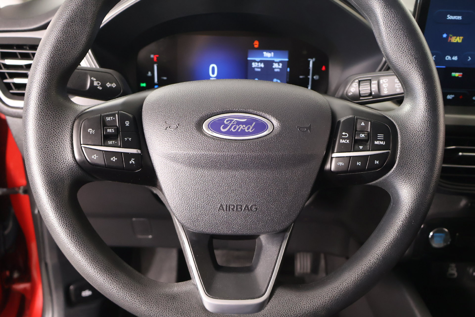 Used 2025 Ford Escape Active w/ Tech Pack #1 FWD image 3