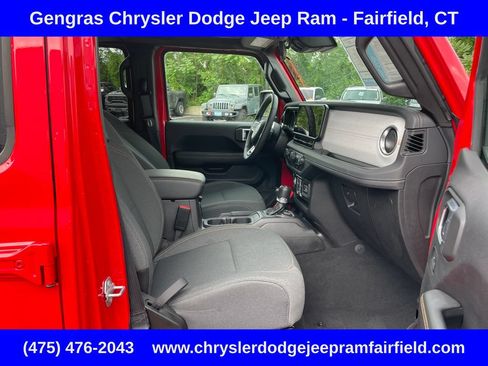 Certified 2025 Jeep Wrangler Unlimited Sahara AWD/4WD image 21