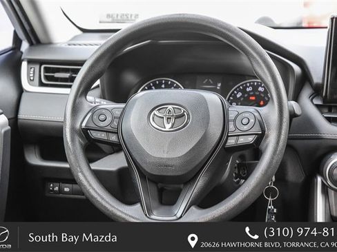 Used 2021 Toyota RAV4 LE image 14