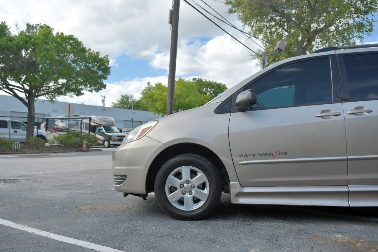 Used 2005 Toyota Sienna LE w/ Assistance Pkg 2 FWD image 6