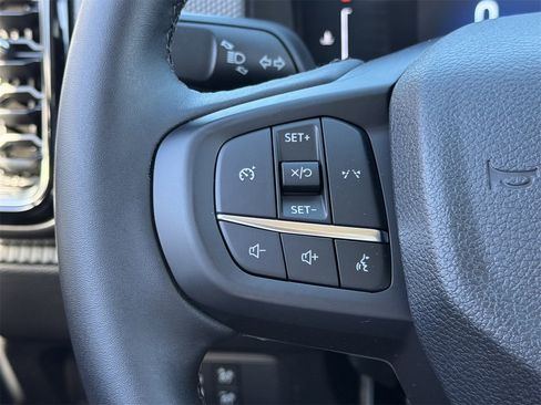 New 2025 Ford Ranger XLT w/ Equipment Group 301A High image 34